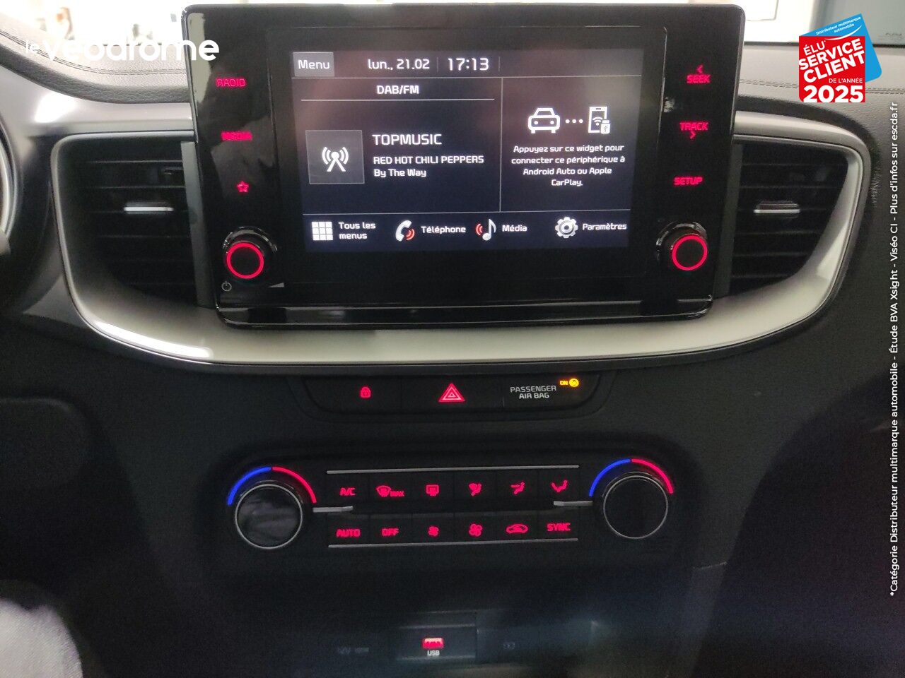 Véhicule d'occasion KIA CEED 1.5 T-GDI 160CH ACTIVE -14 chez Le Veodrome