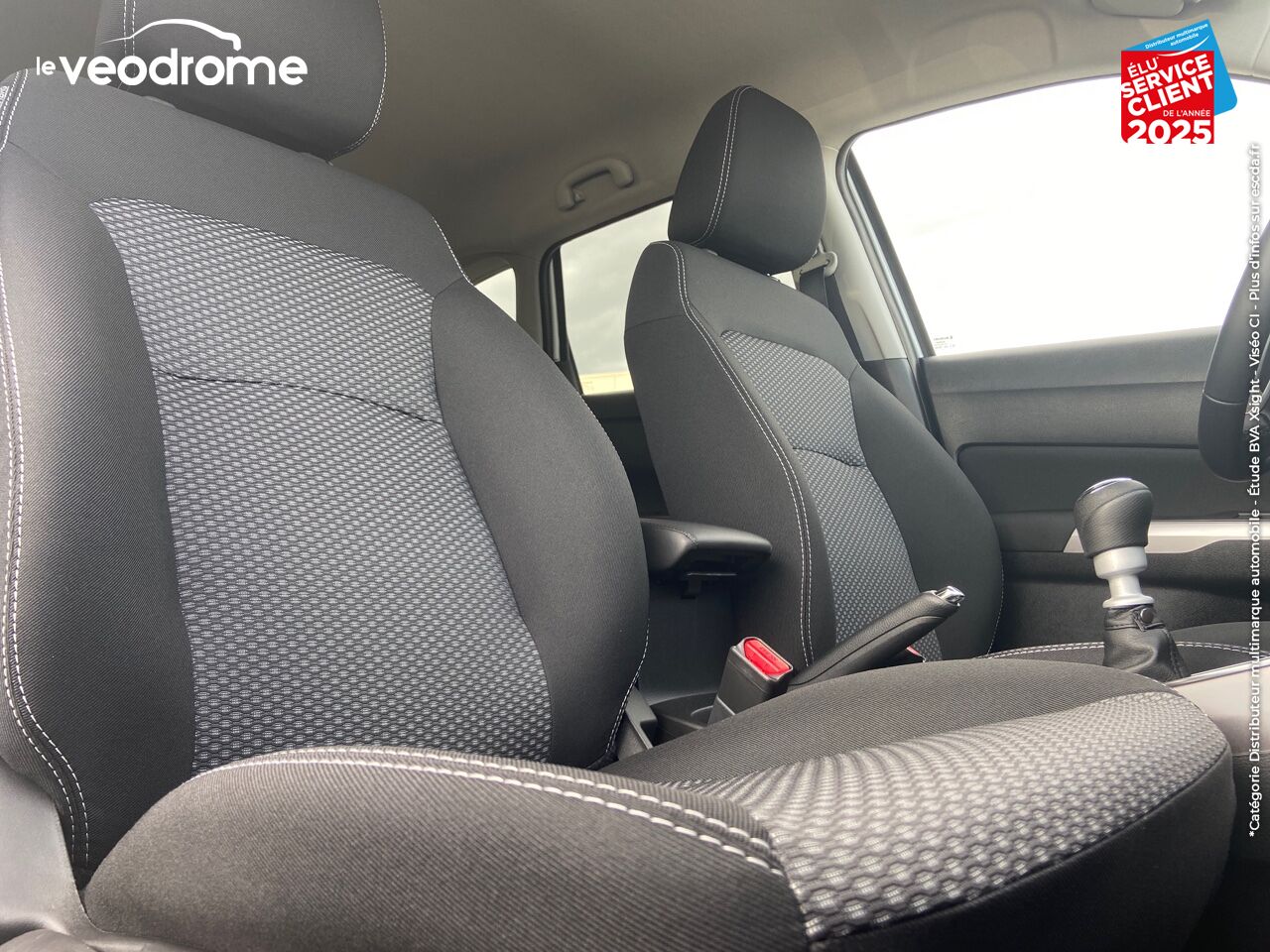 Véhicule d'occasion SUZUKI VITARA 1.4 BOOSTERJET HYBRID 129CH PRIVILEGE -20 CAM APPLE CARPLAY/ANDROIDAUTO LED SIEGES CHAUF chez Le Veodrome
