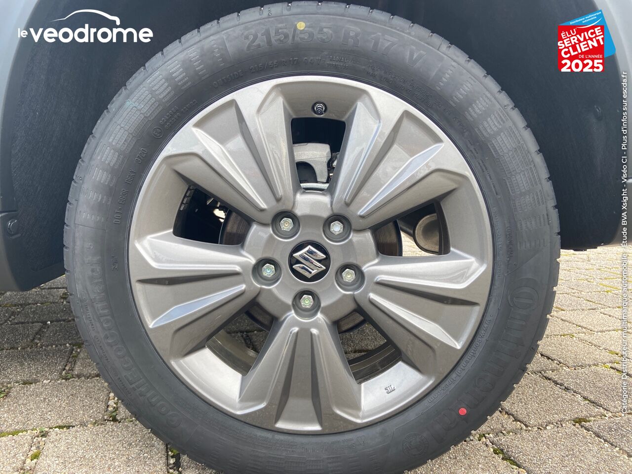 Véhicule d'occasion SUZUKI VITARA 1.4 BOOSTERJET HYBRID 129CH PRIVILEGE -20 CAM APPLE CARPLAY/ANDROIDAUTO LED SIEGES CHAUF chez Le Veodrome