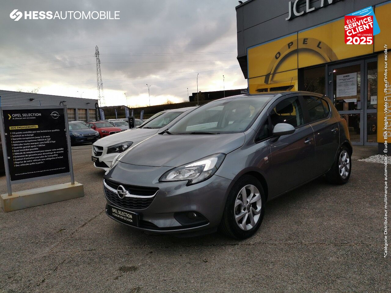 Véhicule d'occasion OPEL CORSA 1.4 90CH DESIGN 120 ANS START/STOP 5P chez Opel Charleville