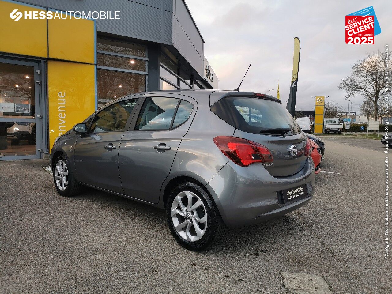 Véhicule d'occasion OPEL CORSA 1.4 90CH DESIGN 120 ANS START/STOP 5P chez Opel Charleville