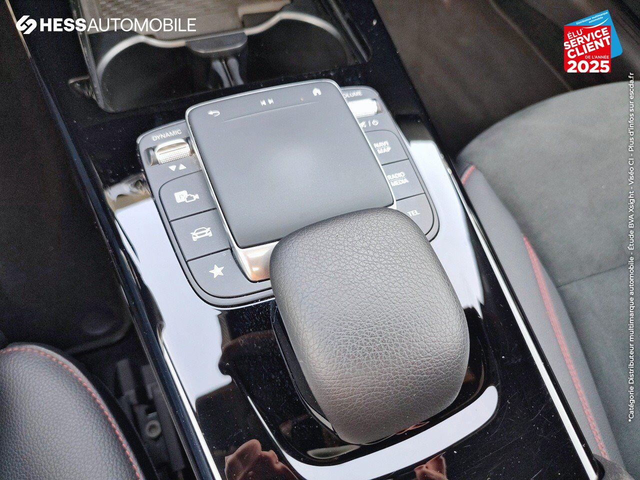 Véhicule d'occasion MERCEDES-BENZ CLASSE A 200 D 150CH AMG LINE 8G-DCT chez BMW Besançon