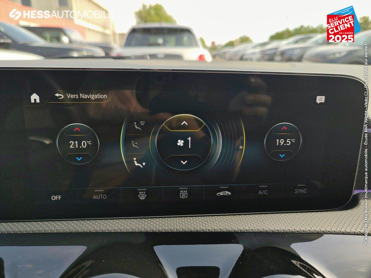 Véhicule d'occasion MERCEDES-BENZ CLASSE A 200 D 150CH AMG LINE 8G-DCT chez BMW Besançon