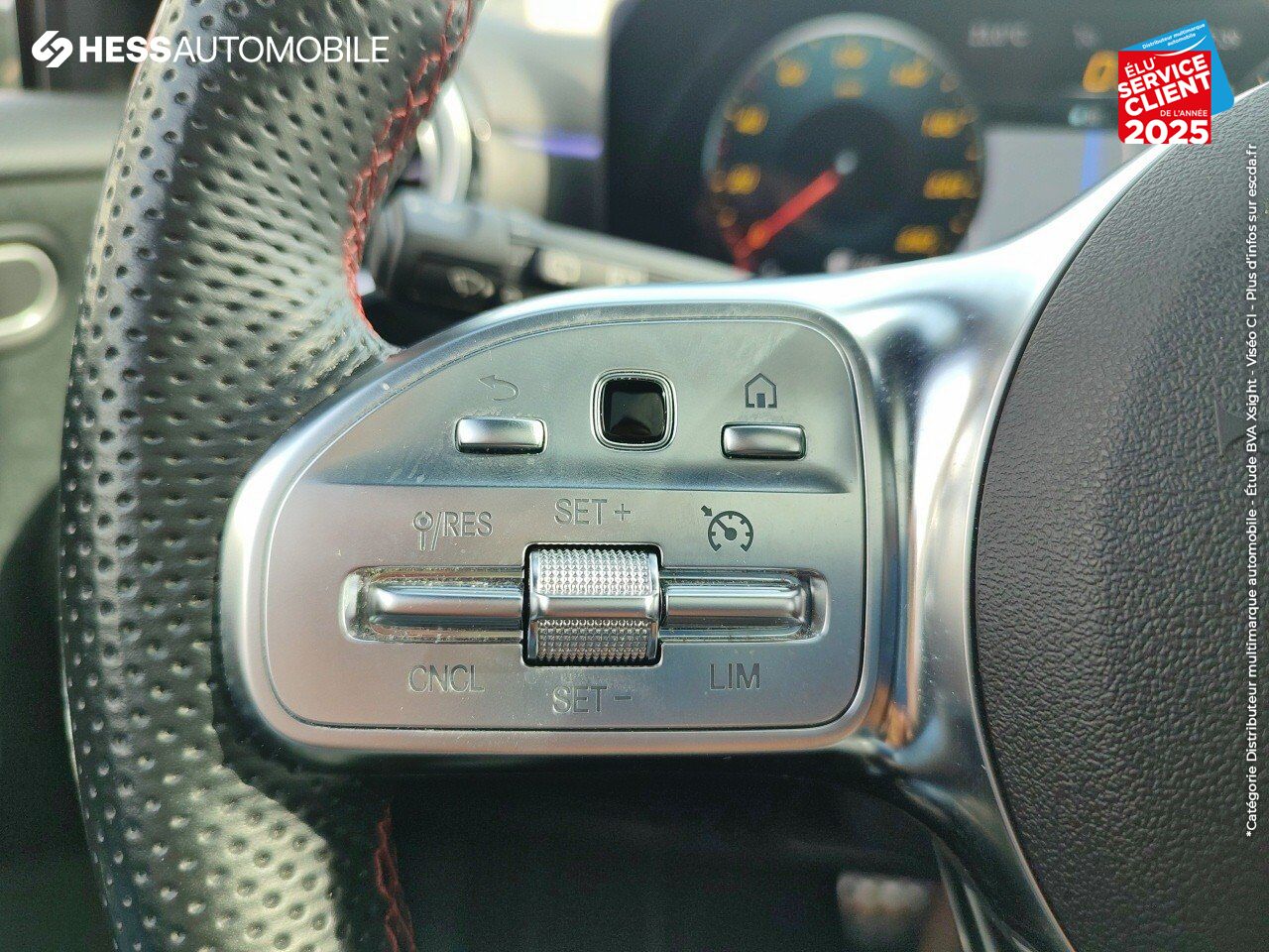 Véhicule d'occasion MERCEDES-BENZ CLASSE A 200 D 150CH AMG LINE 8G-DCT chez BMW Besançon