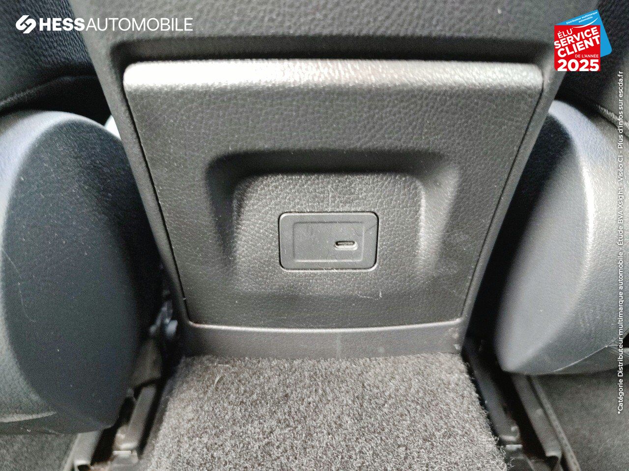 Véhicule d'occasion MERCEDES-BENZ CLASSE A 200 D 150CH AMG LINE 8G-DCT chez BMW Besançon