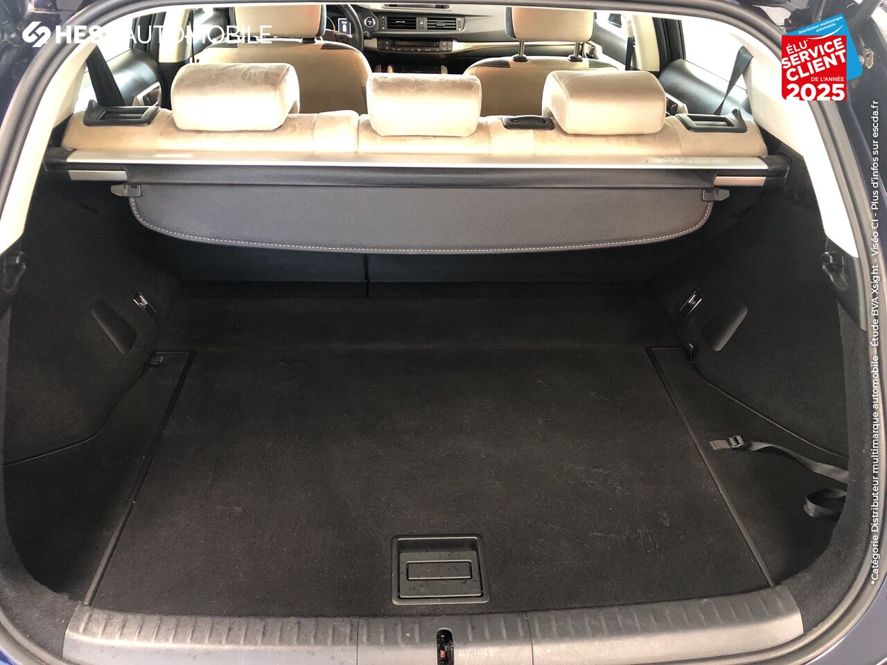 Véhicule d'occasion LEXUS CT 200H PACK BUSINESS chez Lexus Strasbourg