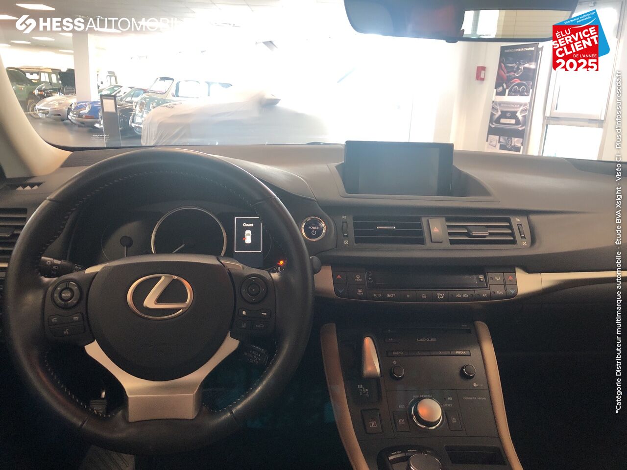 Véhicule d'occasion LEXUS CT 200H PACK BUSINESS chez Lexus Strasbourg