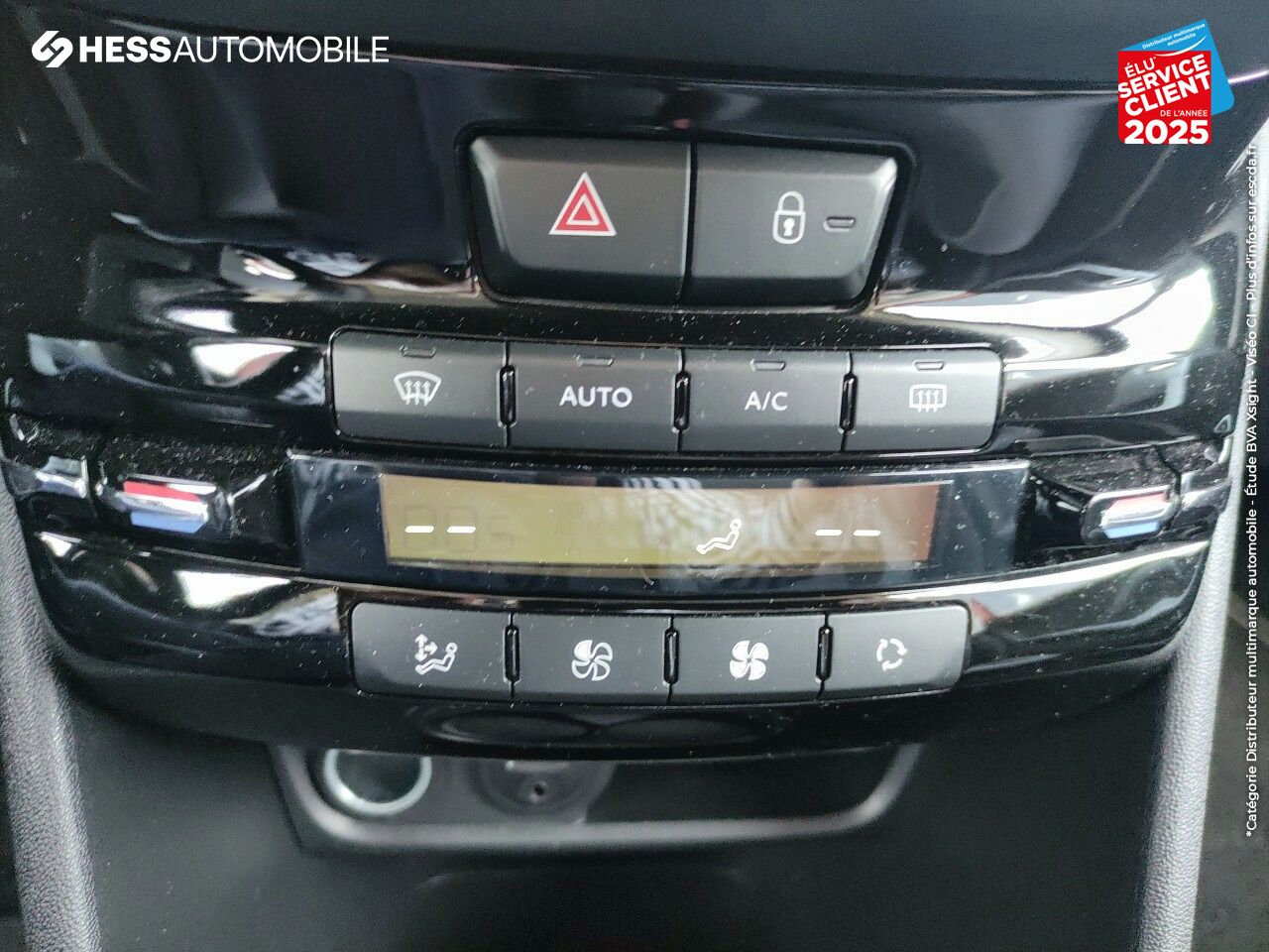Véhicule d'occasion PEUGEOT 208 1.2 PURETECH 110CH ALLURE S/S 5P SIEGE CHAUF GPS RADAR AR chez Peugeot Rethel