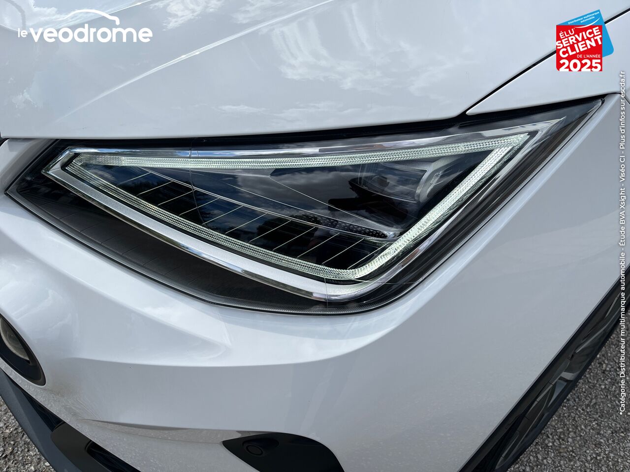 Véhicule d'occasion SEAT ARONA 1.0 TSI 110CH FR DSG7 chez Le Veodrome