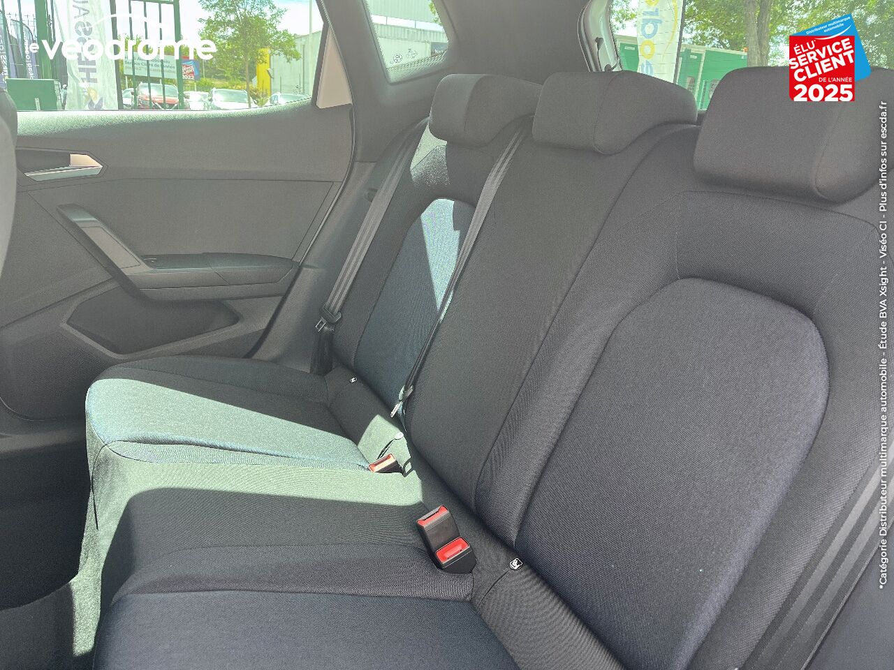 Véhicule d'occasion SEAT ARONA 1.0 TSI 110CH FR DSG7 chez Le Veodrome