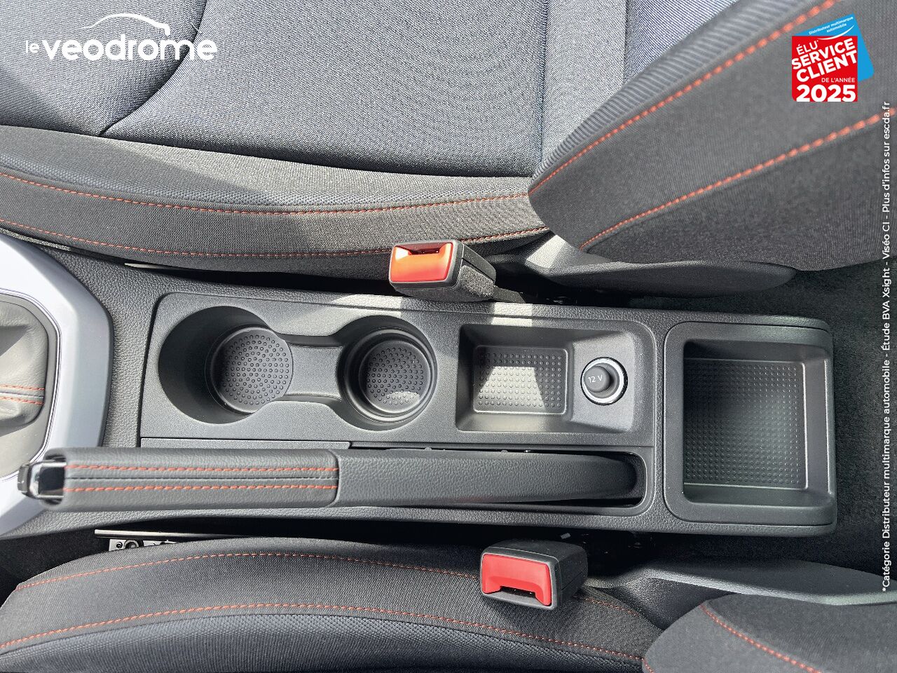 Véhicule d'occasion SEAT ARONA 1.0 TSI 110CH FR DSG7 chez Le Veodrome