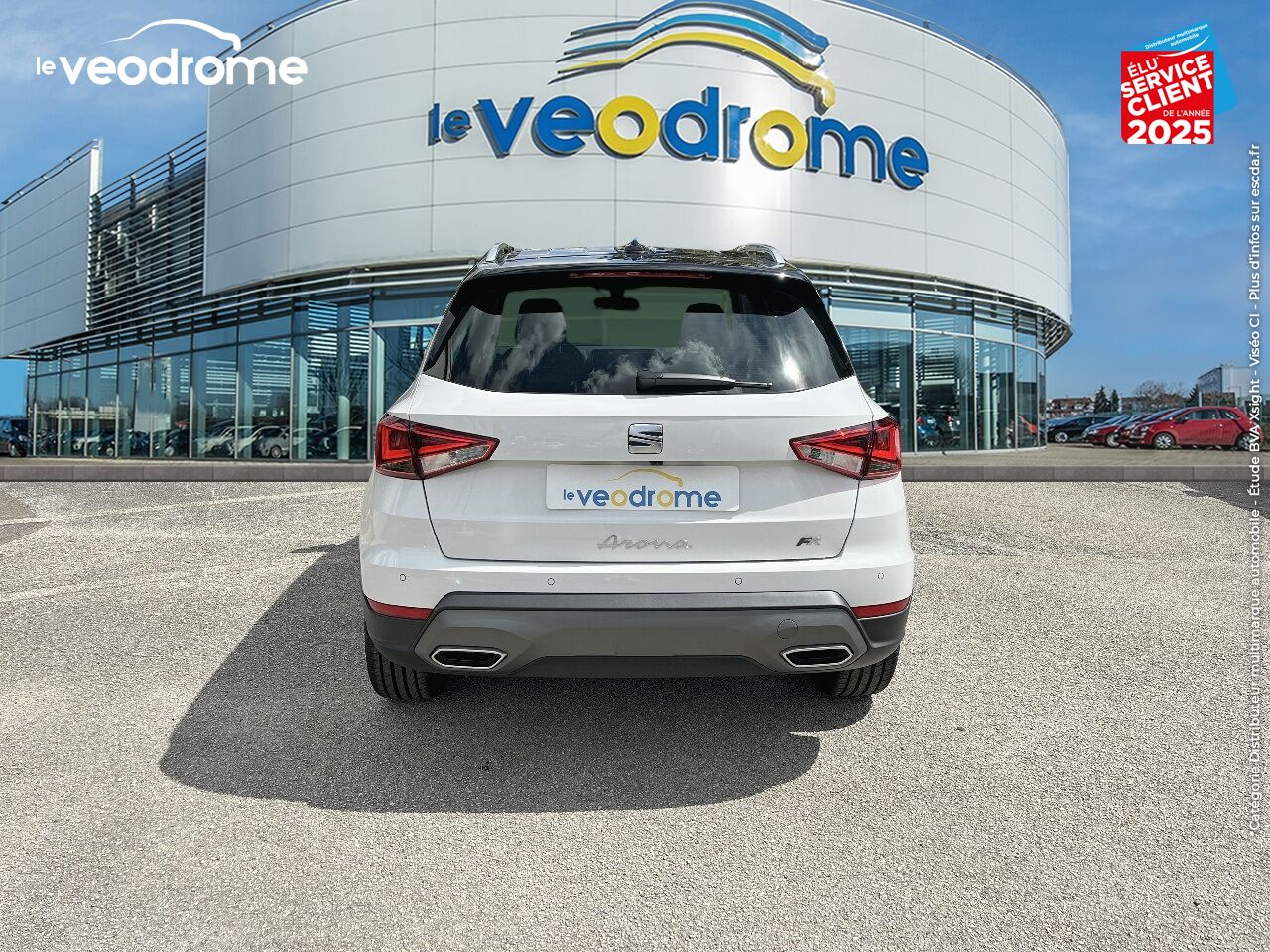 Véhicule d'occasion SEAT ARONA 1.0 TSI 110CH FR DSG7 chez Le Veodrome