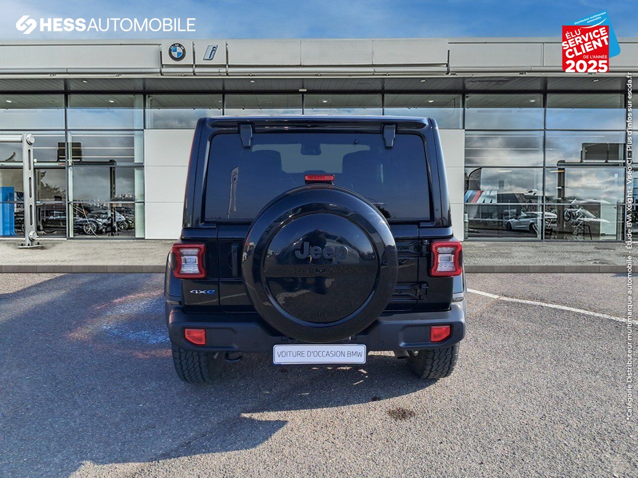 Véhicule d'occasion JEEP WRANGLER UNLIMITED 2.0 T 380CH 4XE OVERLAND COMMAND-TRAC MY22 chez BMW Lons le Saunier