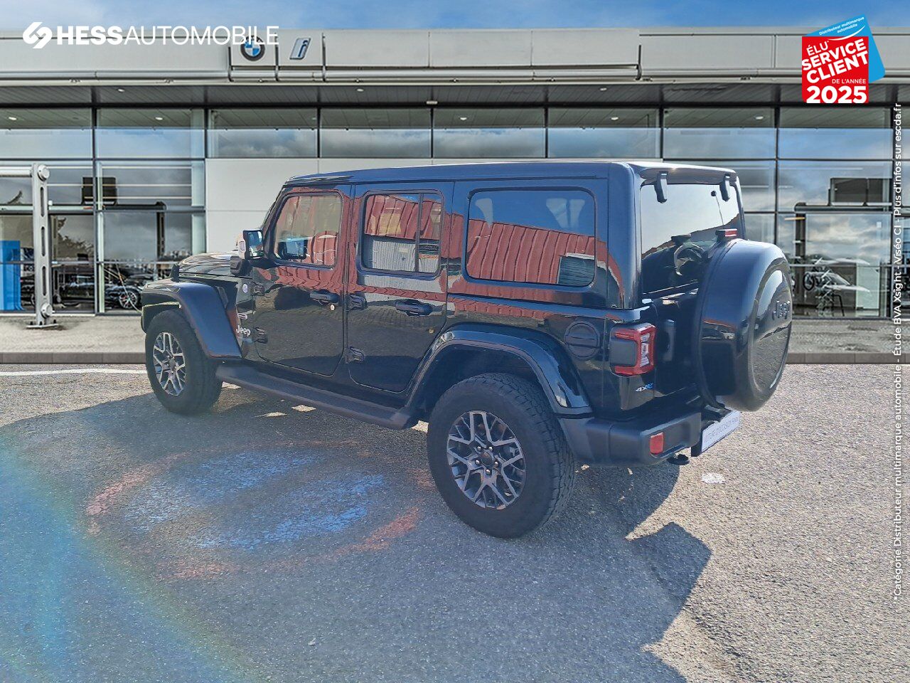 Véhicule d'occasion JEEP WRANGLER UNLIMITED 2.0 T 380CH 4XE OVERLAND COMMAND-TRAC MY22 chez BMW Lons le Saunier