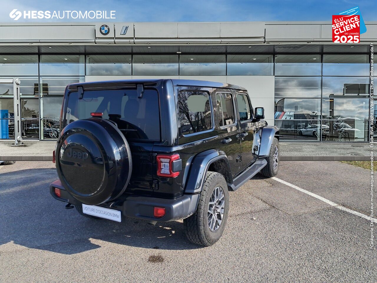 Véhicule d'occasion JEEP WRANGLER UNLIMITED 2.0 T 380CH 4XE OVERLAND COMMAND-TRAC MY22 chez BMW Lons le Saunier