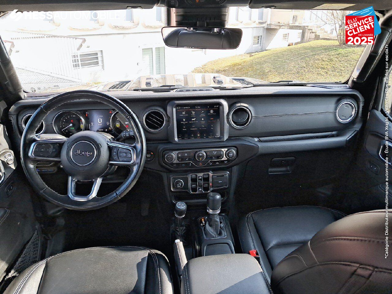 Véhicule d'occasion JEEP WRANGLER UNLIMITED 2.0 T 380CH 4XE OVERLAND COMMAND-TRAC MY22 chez BMW Lons le Saunier