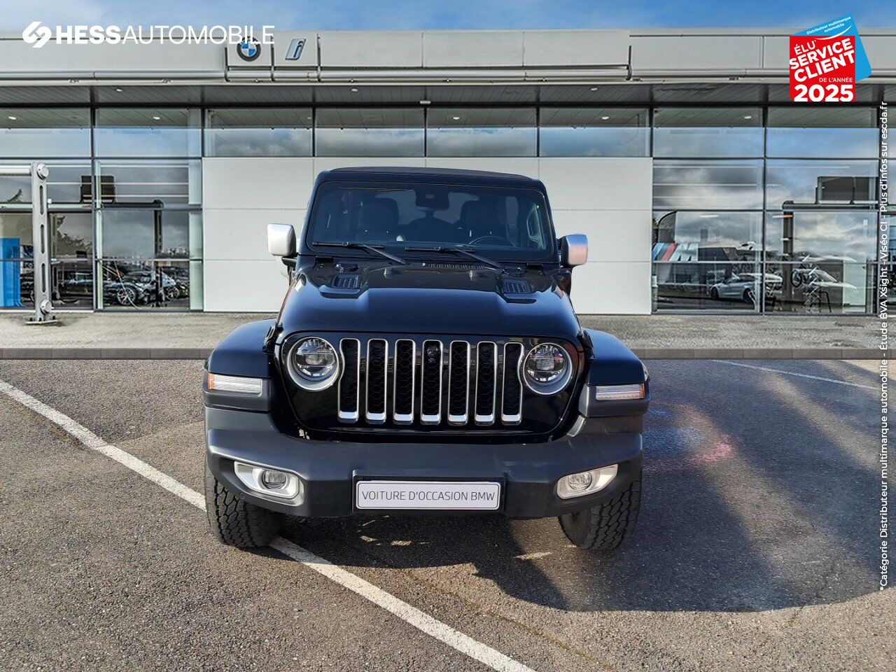 Véhicule d'occasion JEEP WRANGLER UNLIMITED 2.0 T 380CH 4XE OVERLAND COMMAND-TRAC MY22 chez BMW Lons le Saunier