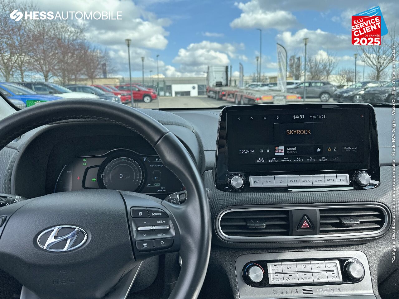 Véhicule d'occasion HYUNDAI KONA ELECTRIC 204CH CREATIVE EURO6D-T EVAP 3CV SIEGES CHAUF CAMERA HUD chez Hyundai Reims
