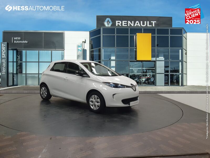 Véhicule d'occasion RENAULT ZOE LIFE CHARGE NORMALE TYPE 2 chez Renault Strasbourg