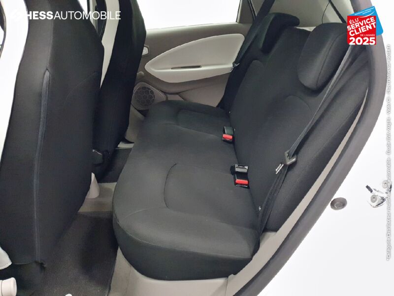 Véhicule d'occasion RENAULT ZOE LIFE CHARGE NORMALE TYPE 2 chez Renault Strasbourg