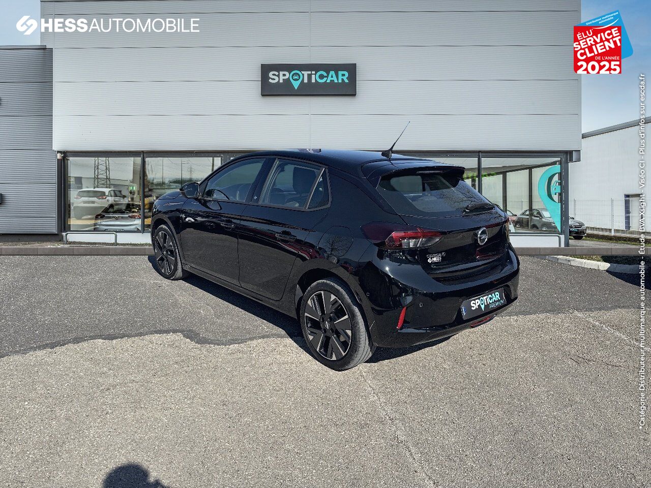 Véhicule d'occasion OPEL CORSA CORSA-E 136CH ELEGANCE BUSINESS chez Opel Besançon