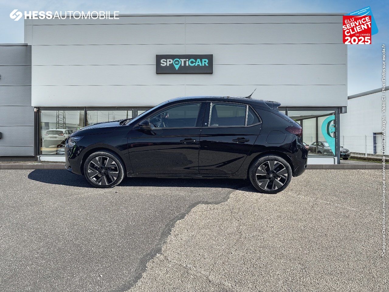 Véhicule d'occasion OPEL CORSA CORSA-E 136CH ELEGANCE BUSINESS chez Opel Besançon