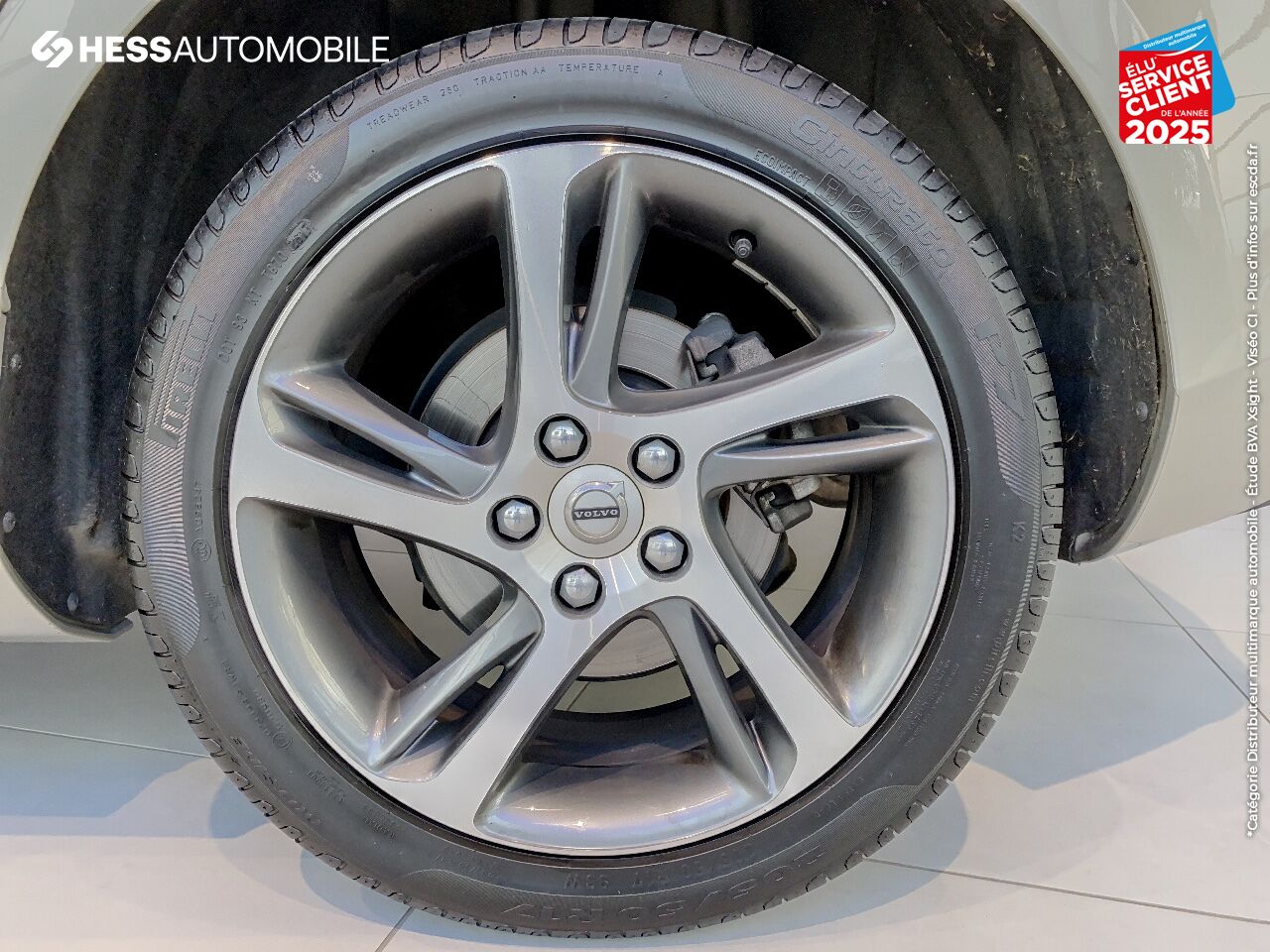 Véhicule d'occasion VOLVO V40 D3 150CH MOMENTUM chez Volvo Strasbourg