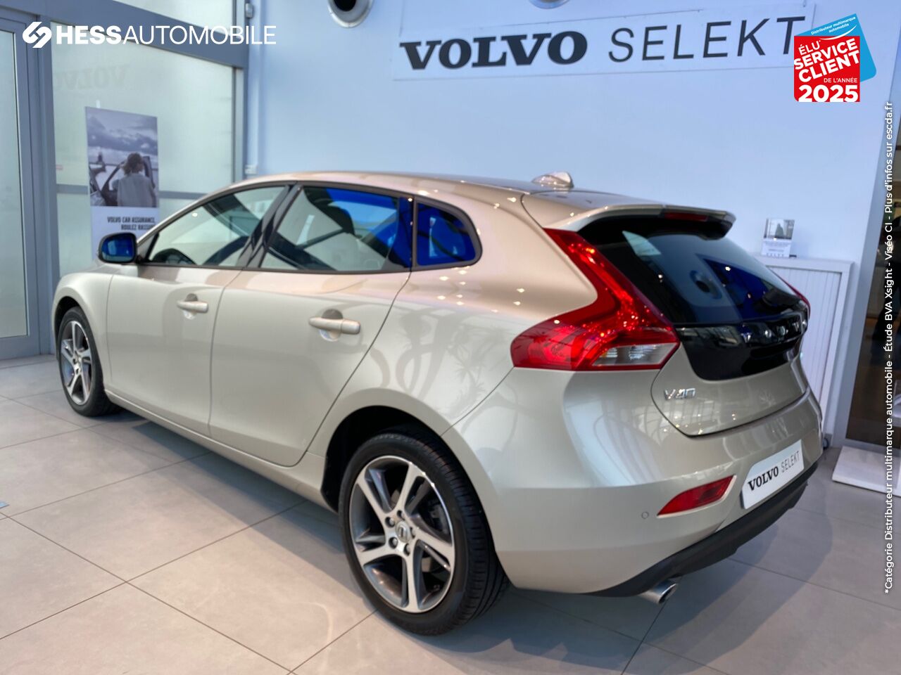 Véhicule d'occasion VOLVO V40 D3 150CH MOMENTUM chez Volvo Strasbourg