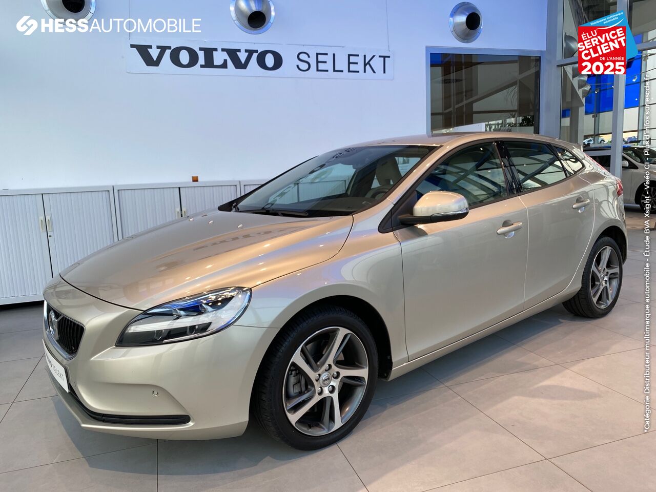 Véhicule d'occasion VOLVO V40 D3 150CH MOMENTUM chez Volvo Strasbourg