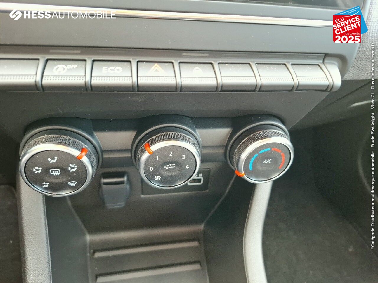 Véhicule d'occasion RENAULT CLIO 1.0 TCE 90CH EVOLUTION chez Renault Saint-Louis