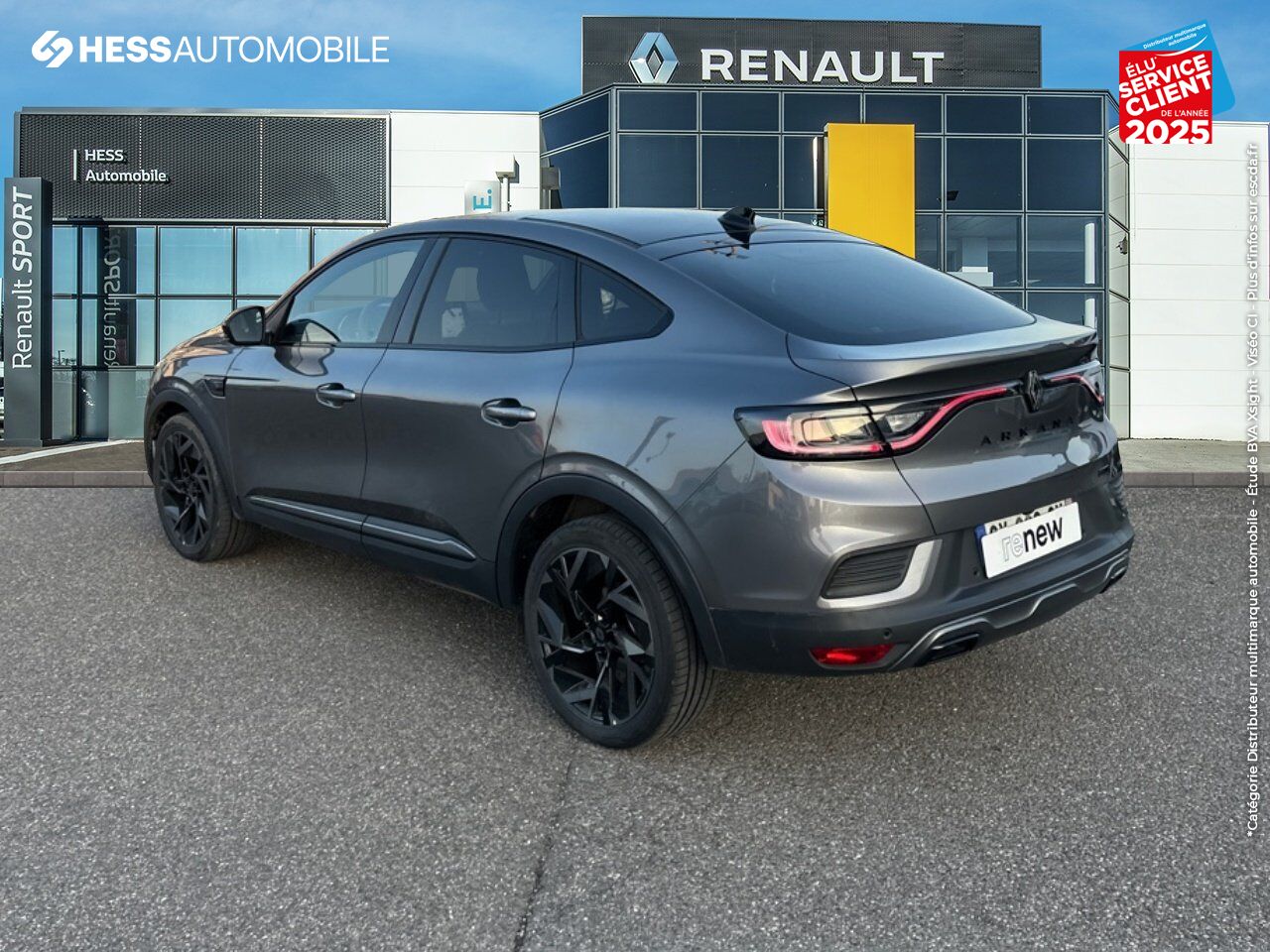 Véhicule d'occasion RENAULT ARKANA 1.6 E-TECH 145CH FULL HYBRID ESPRIT ALPINE -23 SIEGES CHAUF GPS CAMERA chez Renault Saint-Louis