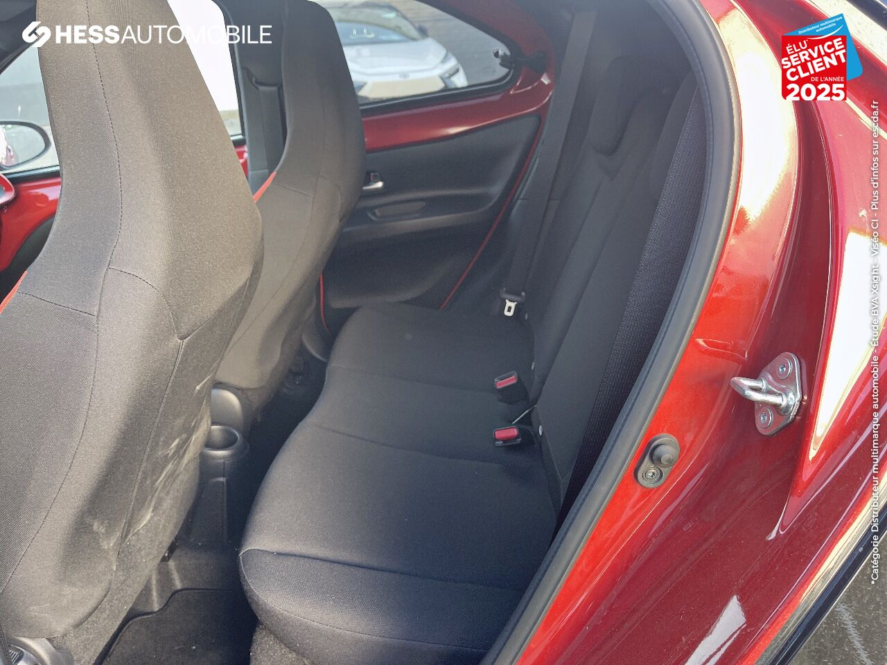 Véhicule d'occasion TOYOTA AYGO X 1.0 VVT-I 72CH DESIGN S-CVT MY23 CAMERA chez Renault Colmar