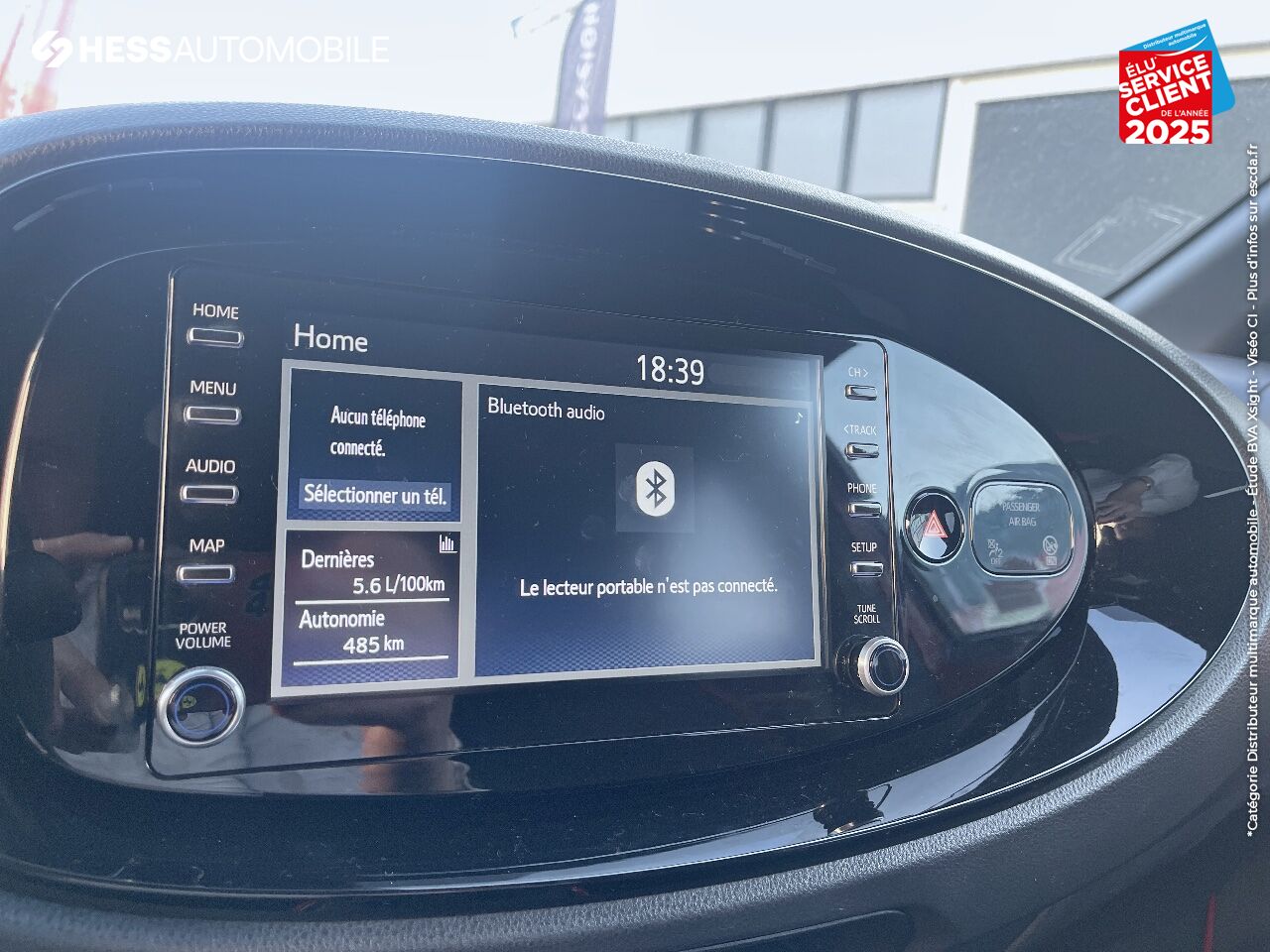 Véhicule d'occasion TOYOTA AYGO X 1.0 VVT-I 72CH DESIGN S-CVT MY23 CAMERA chez Renault Colmar