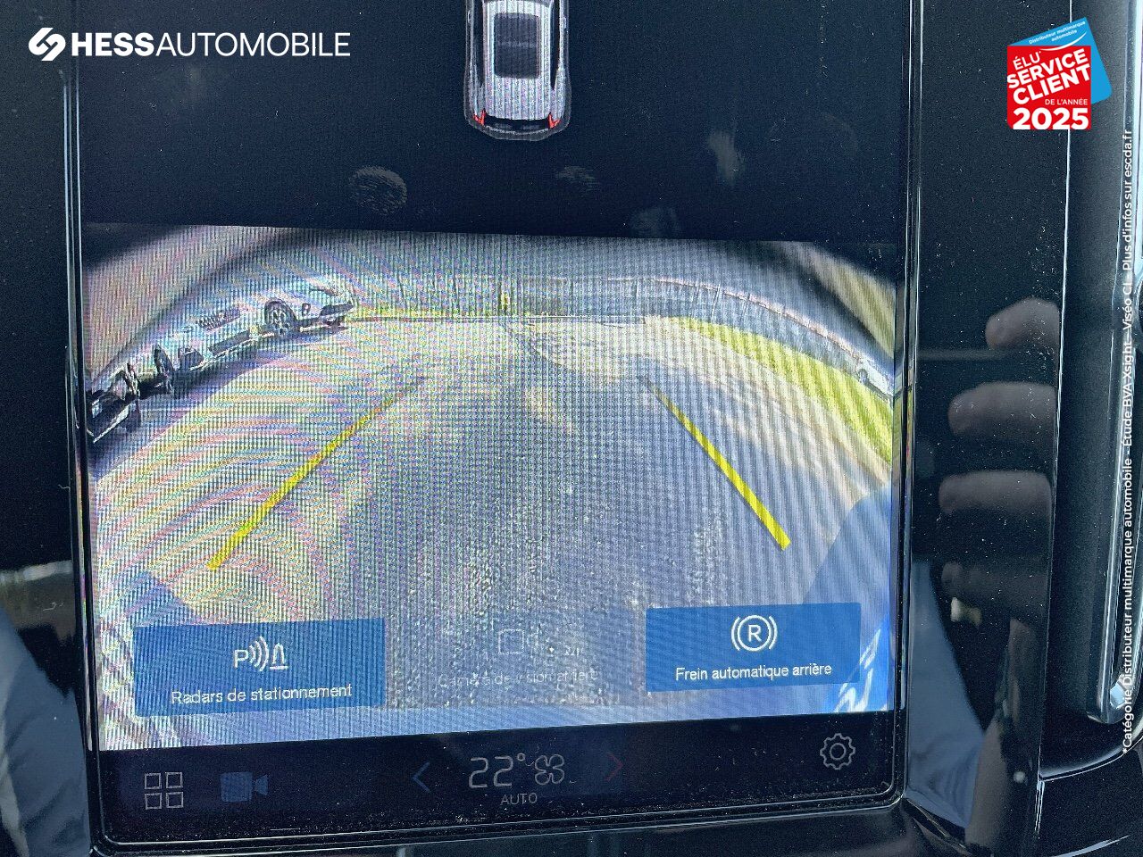 Véhicule d'occasion VOLVO XC40 RECHARGE 238CH ESSENTIAL CAMERA CARPLAY chez Volvo Metz
