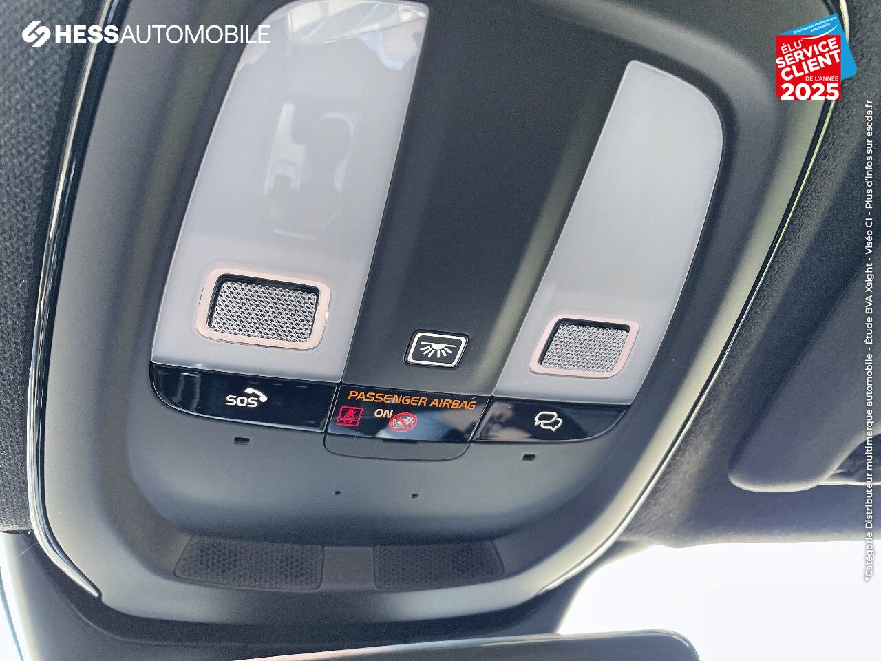Véhicule d'occasion VOLVO XC40 RECHARGE 238CH ESSENTIAL CAMERA CARPLAY chez Volvo Metz