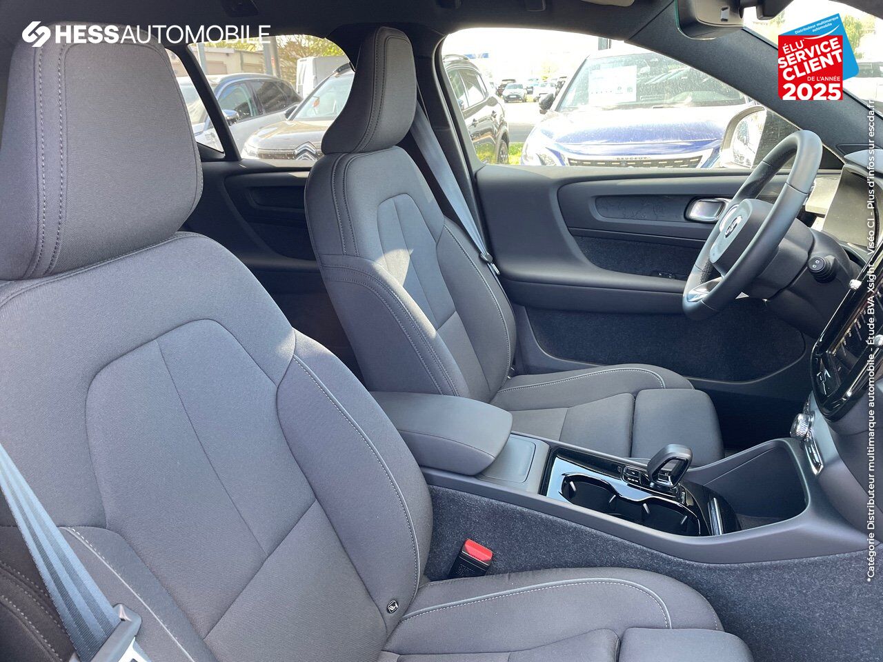 Véhicule d'occasion VOLVO XC40 RECHARGE 238CH ESSENTIAL CAMERA CARPLAY chez Volvo Metz