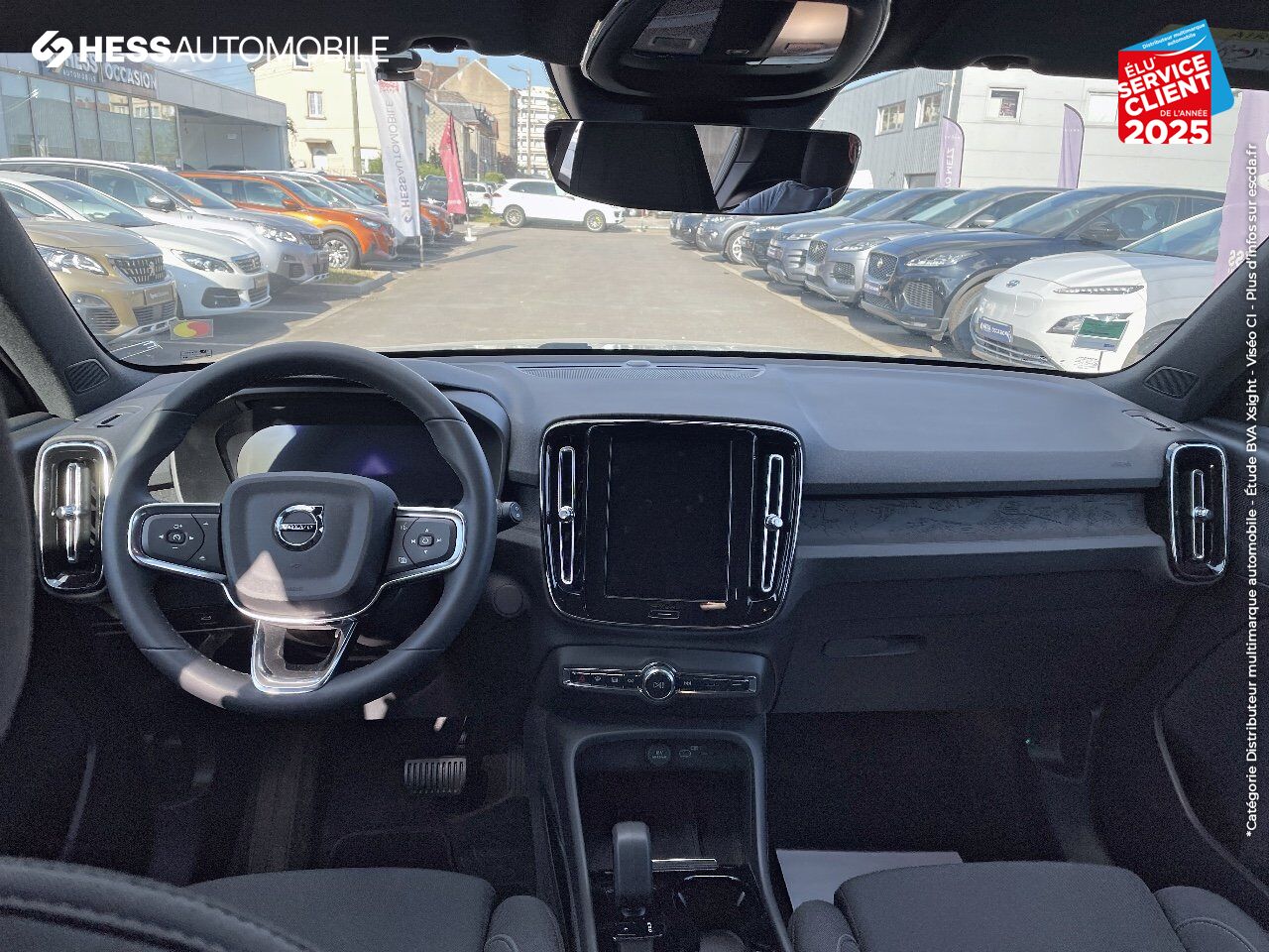 Véhicule d'occasion VOLVO XC40 RECHARGE 238CH ESSENTIAL CAMERA CARPLAY chez Volvo Metz