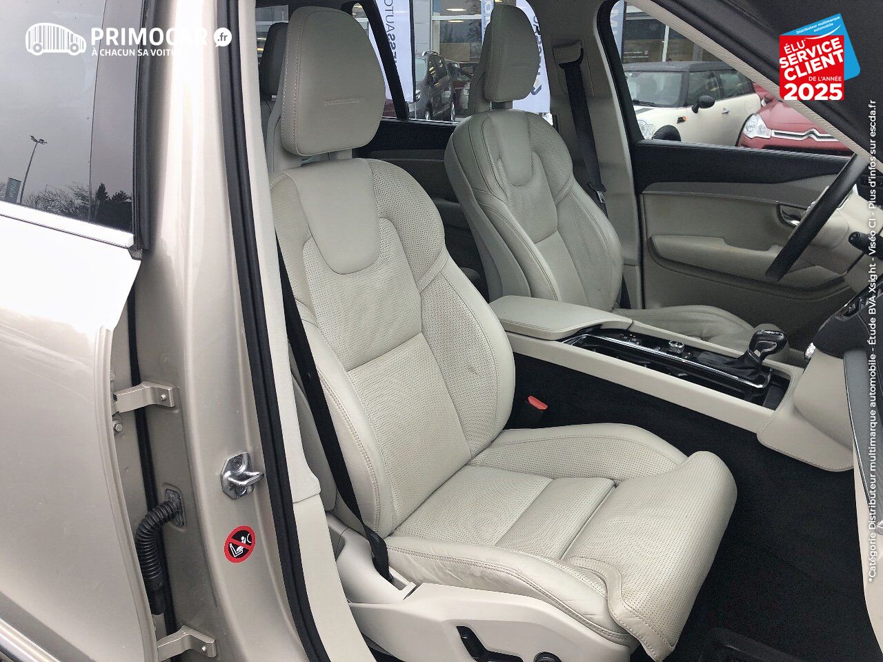 Véhicule d'occasion VOLVO XC90 D5 AWD 225CH INSCRIPTION LUXE GEARTRONIC 5 PLACES SIEGES CUIR CAMERA chez Primocar