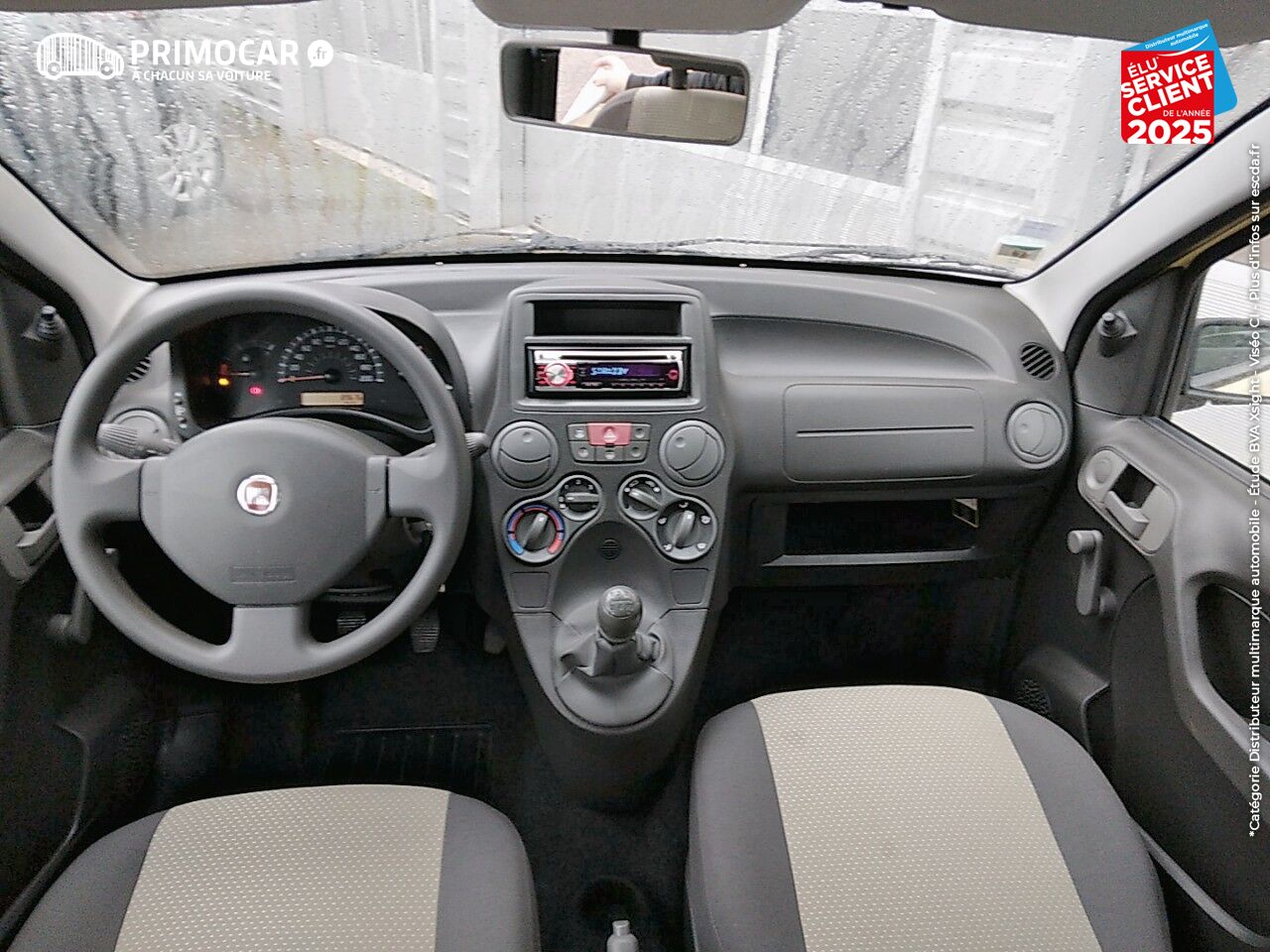 Véhicule d'occasion FIAT PANDA 1.1 8V 54CH TEAM II chez Primocar
