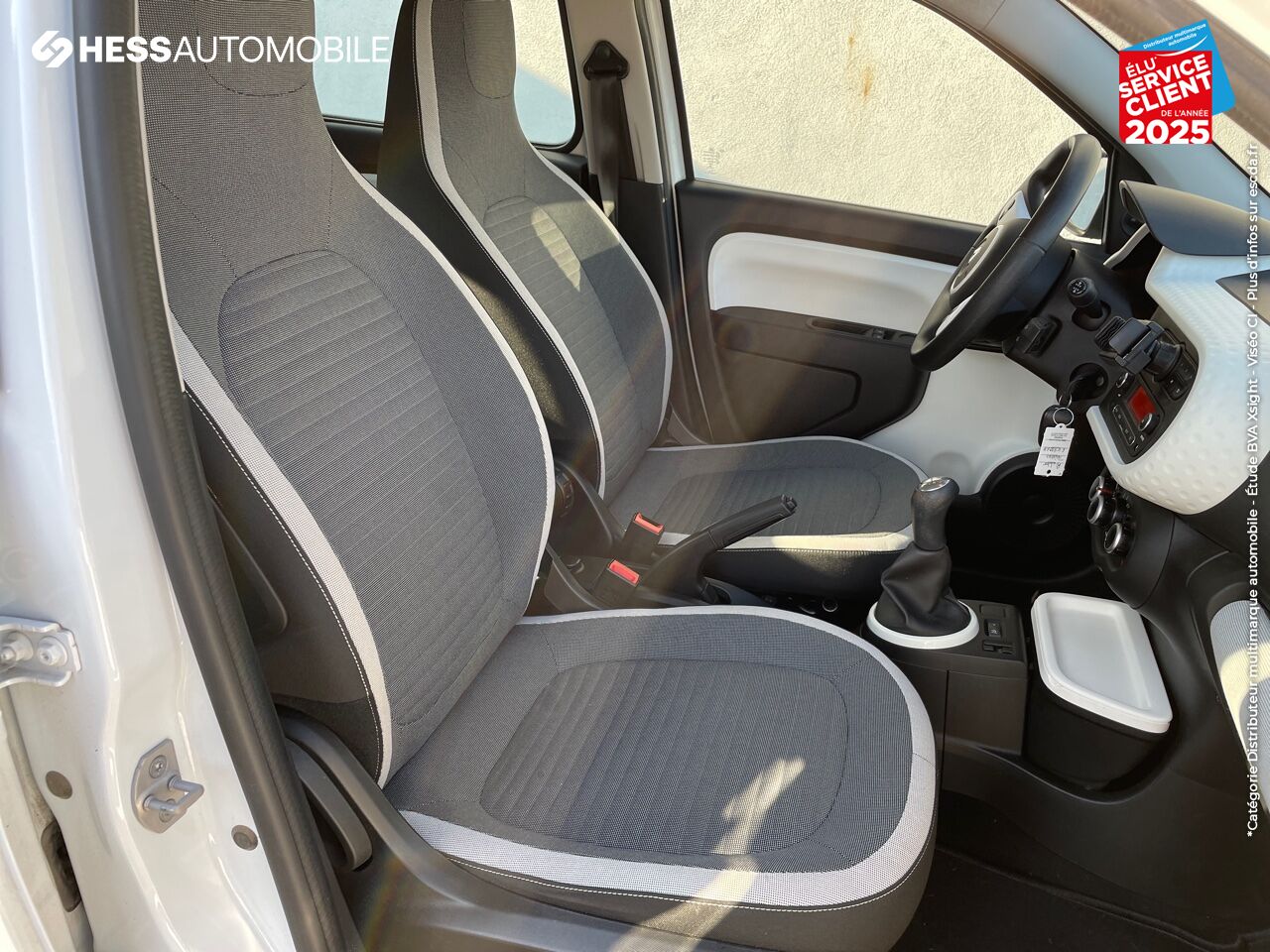 Véhicule d'occasion RENAULT TWINGO 1.0 SCE 70CH LIMITED EURO6C chez Renault Colmar