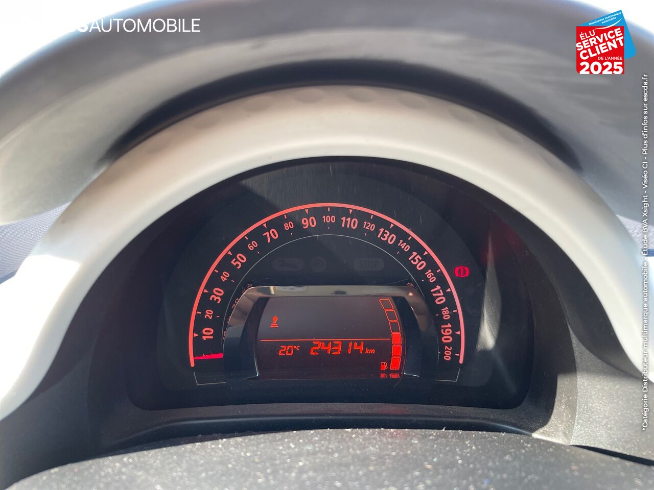Véhicule d'occasion RENAULT TWINGO 1.0 SCE 70CH LIMITED EURO6C chez Renault Colmar