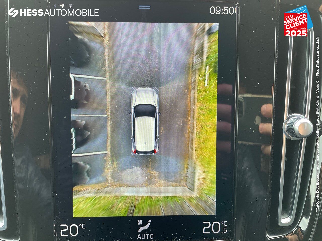 Véhicule d'occasion VOLVO XC40 T3 163CH R-DESIGN GEARTRONIC 8 TPANO GPS CAMERA H/KARDON chez Volvo Metz