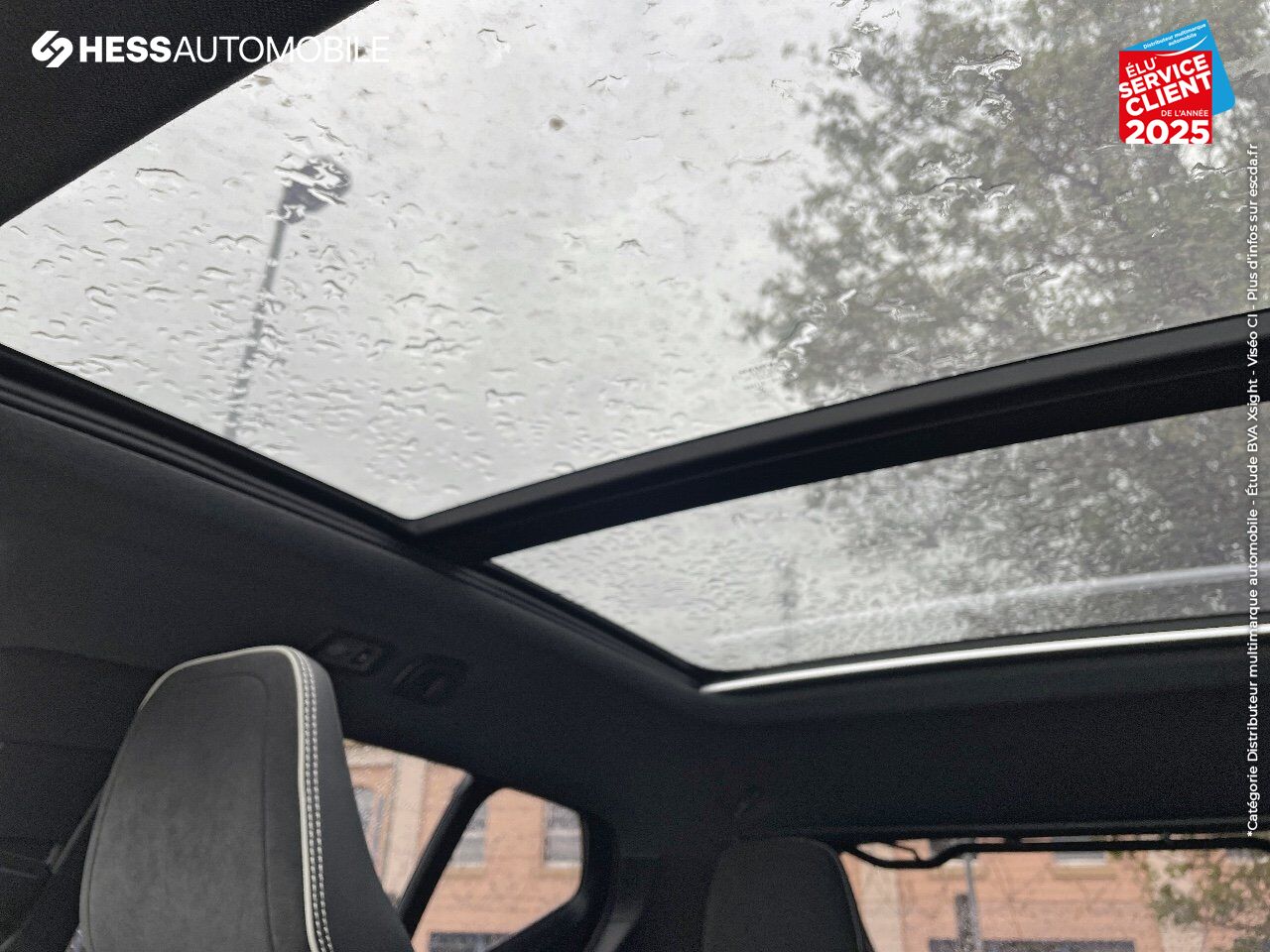 Véhicule d'occasion VOLVO XC40 T3 163CH R-DESIGN GEARTRONIC 8 TPANO GPS CAMERA H/KARDON chez Volvo Metz