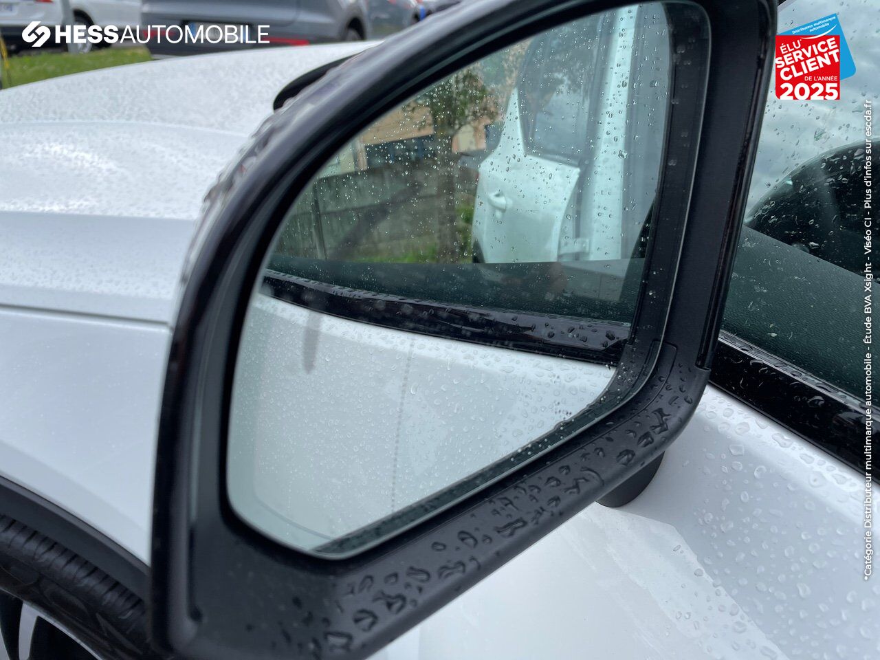 Véhicule d'occasion VOLVO XC40 T3 163CH R-DESIGN GEARTRONIC 8 TPANO GPS CAMERA H/KARDON chez Volvo Metz
