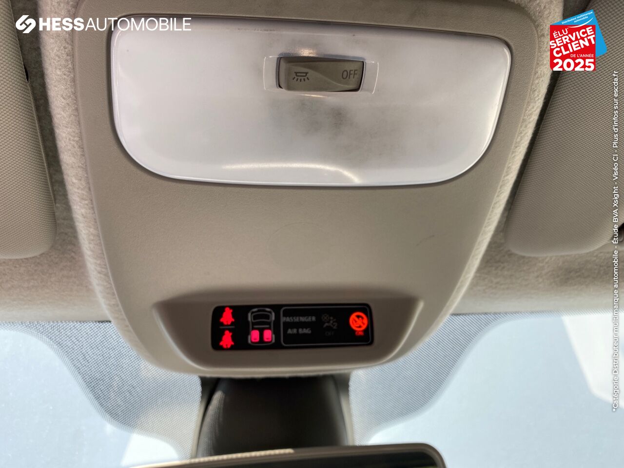 Véhicule d'occasion RENAULT TWINGO 1.0 SCE 75CH INTENS - 20 chez Renault Colmar