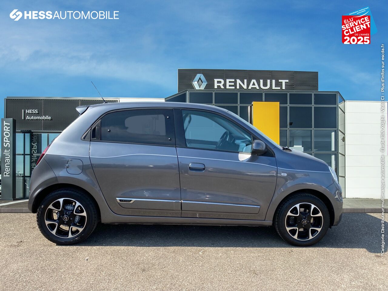 Véhicule d'occasion RENAULT TWINGO 1.0 SCE 75CH INTENS - 20 chez Renault Colmar