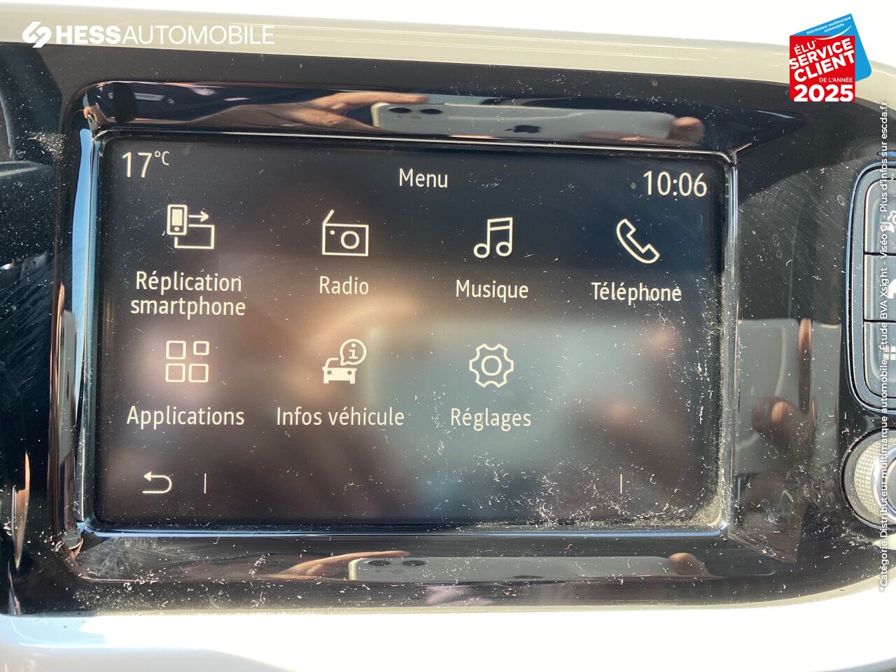 Véhicule d'occasion RENAULT TWINGO 1.0 SCE 75CH INTENS - 20 chez Renault Colmar