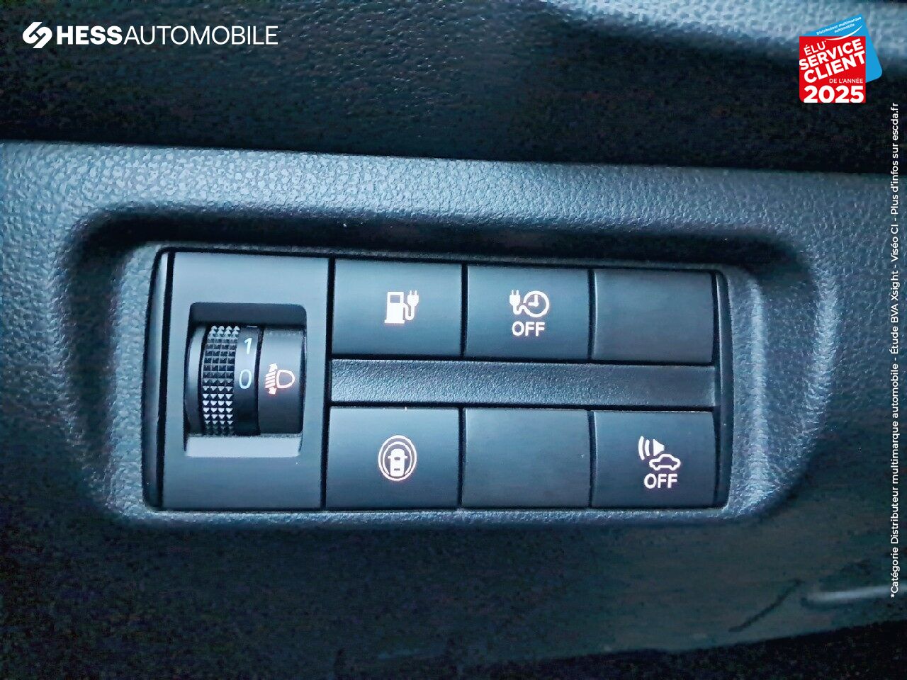 Véhicule d'occasion NISSAN LEAF 150CH 40KWH ACENTA 21.5 CAMERA chez Nissan Besançon
