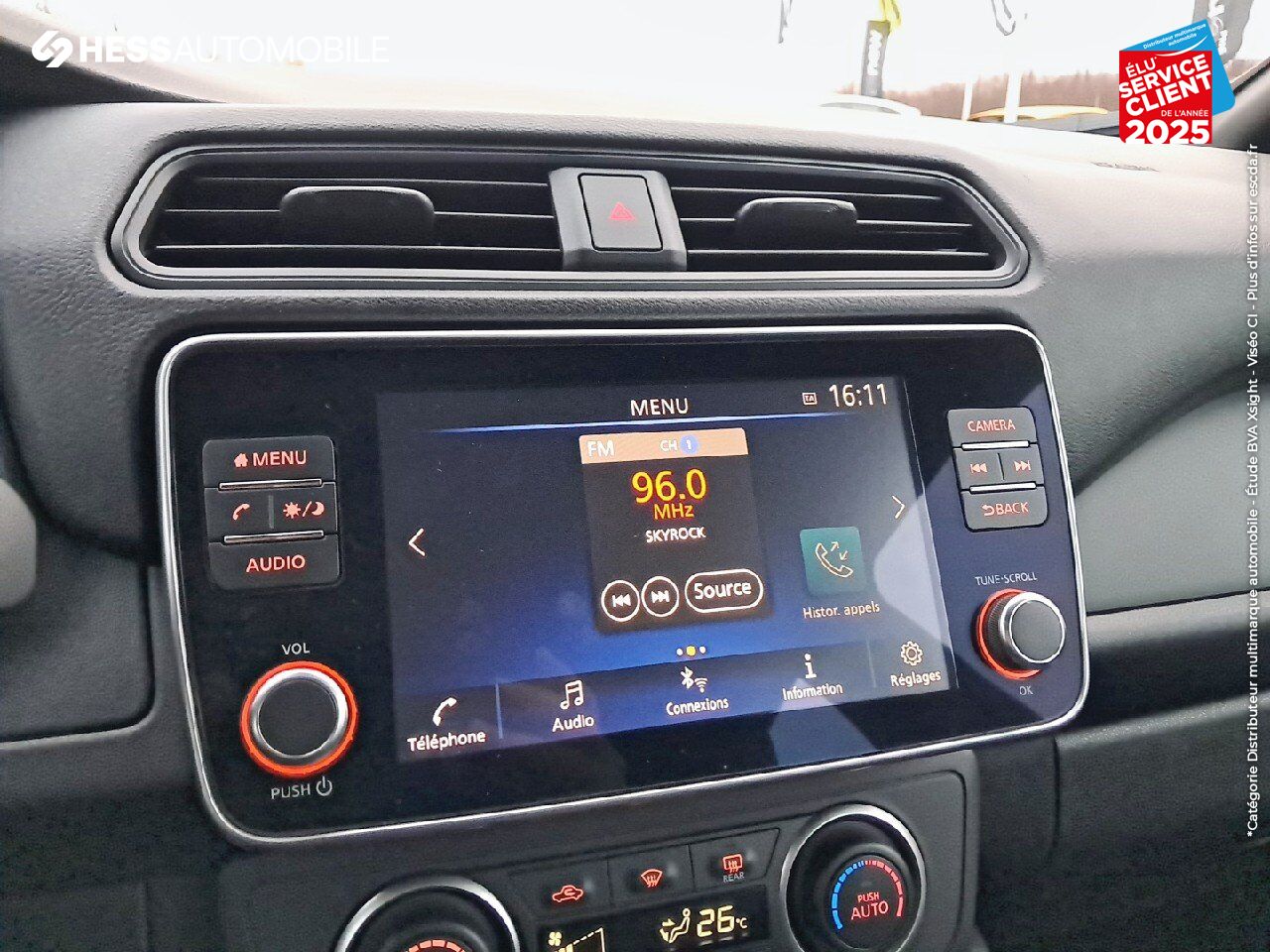 Véhicule d'occasion NISSAN LEAF 150CH 40KWH ACENTA 21.5 CAMERA chez Nissan Besançon