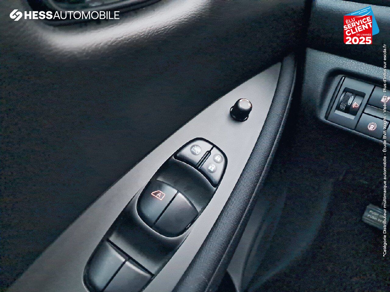 Véhicule d'occasion NISSAN LEAF 150CH 40KWH ACENTA 21.5 CAMERA chez Nissan Besançon